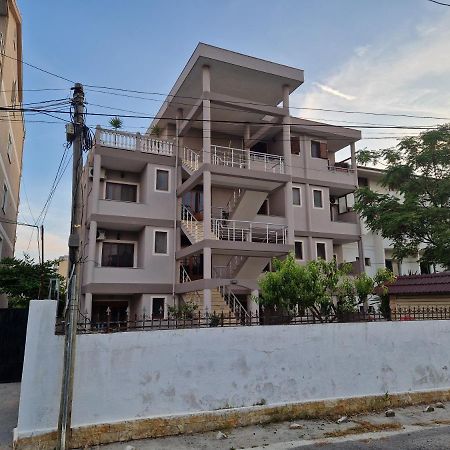 Guest House "Pisha" Durrës 외부 사진