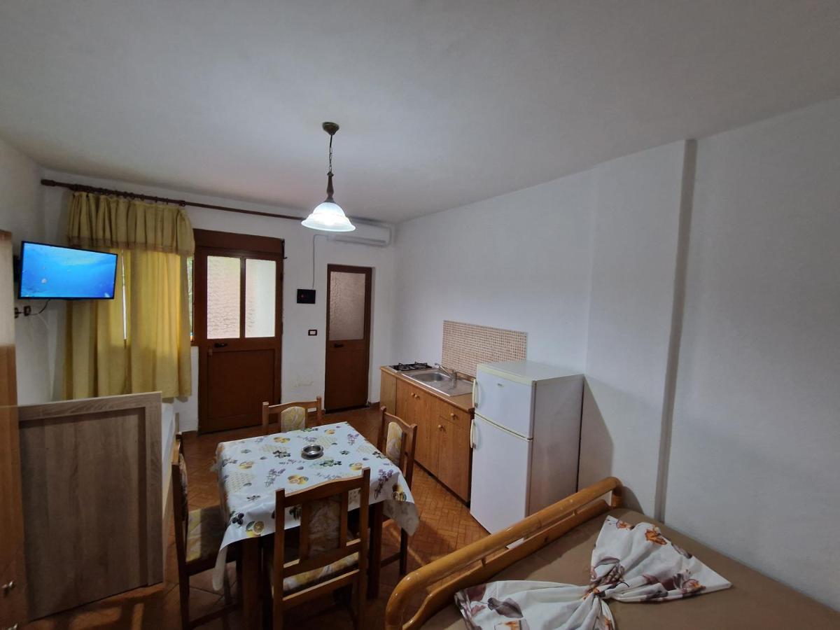 Guest House "Pisha" Durrës 외부 사진
