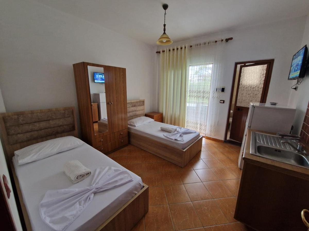 Guest House "Pisha" Durrës 외부 사진