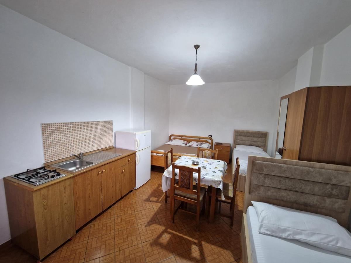 Guest House "Pisha" Durrës 외부 사진