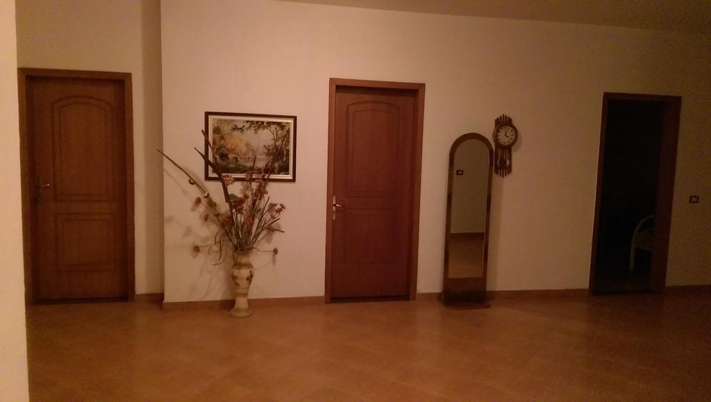 Guest House "Pisha" Durrës 외부 사진