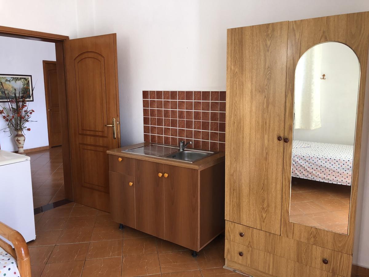 Guest House "Pisha" Durrës 외부 사진