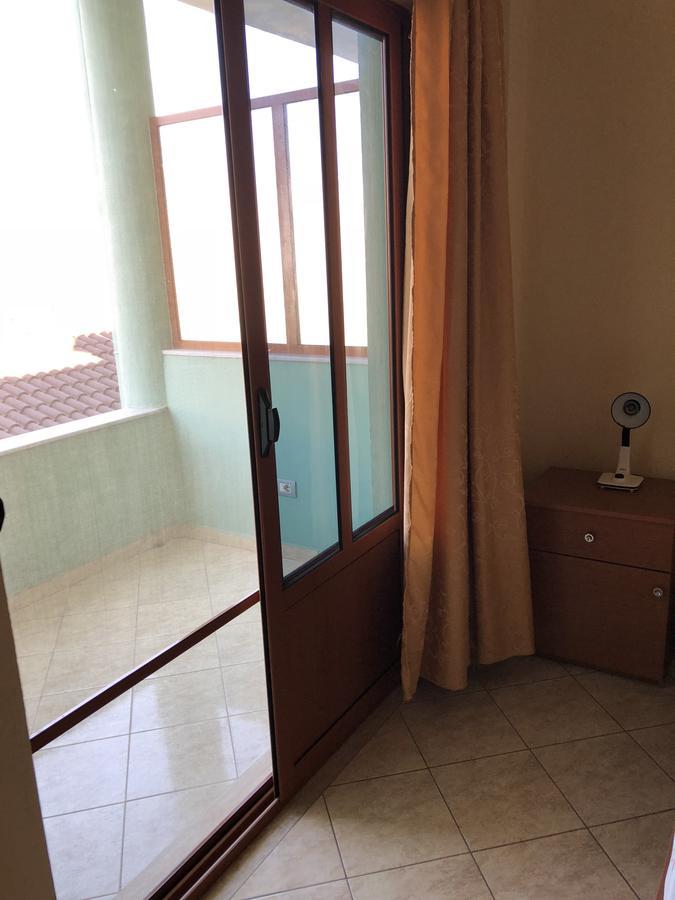 Guest House "Pisha" Durrës 외부 사진